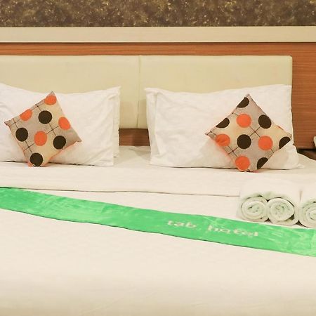 סוראבאיה Tab Hotel מראה חיצוני תמונה